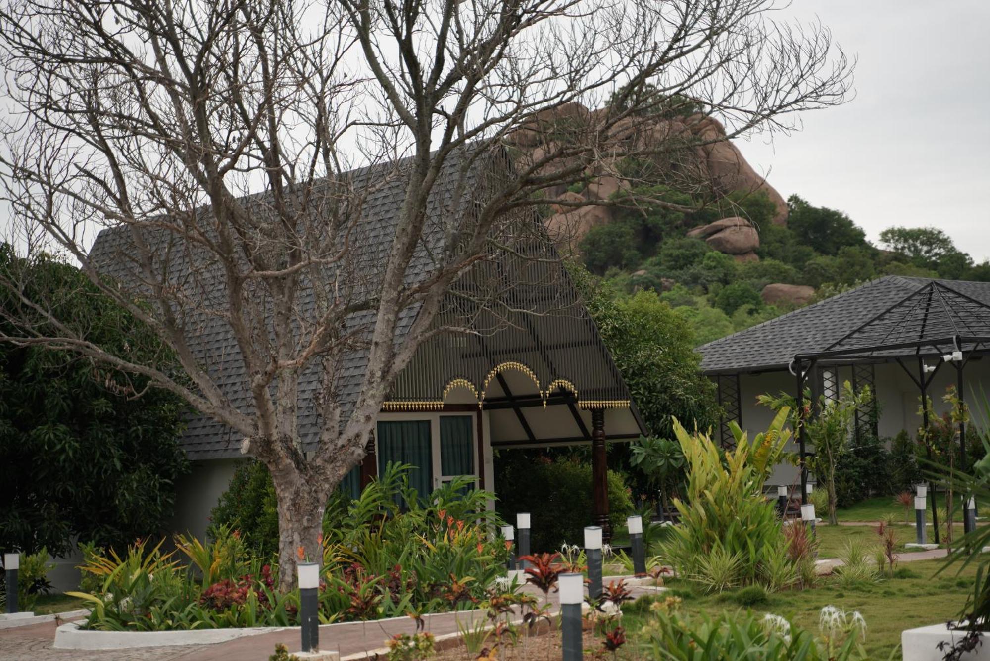 Q Mango Resort Ramanagara Exterior photo